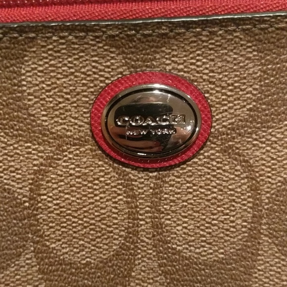 Coach Wristlet - Picture 2 of 6